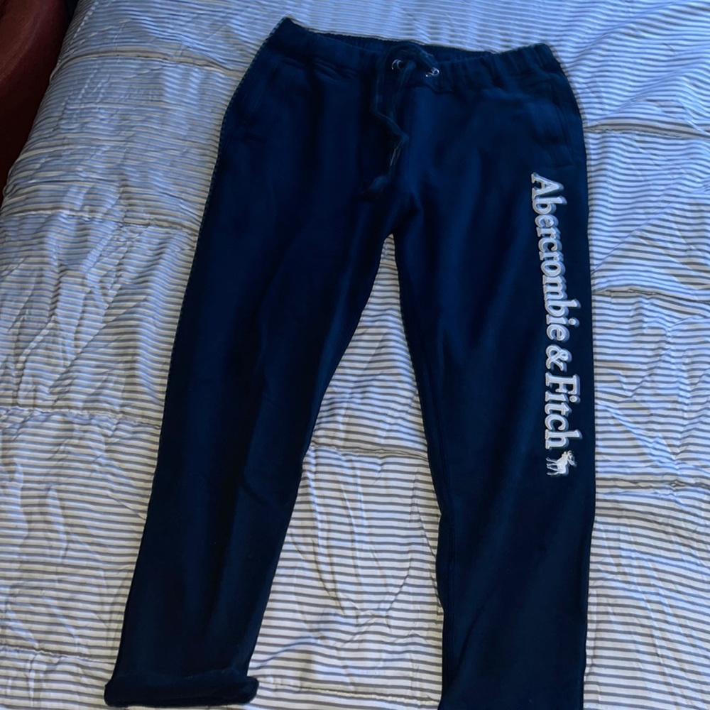 M sweatpants